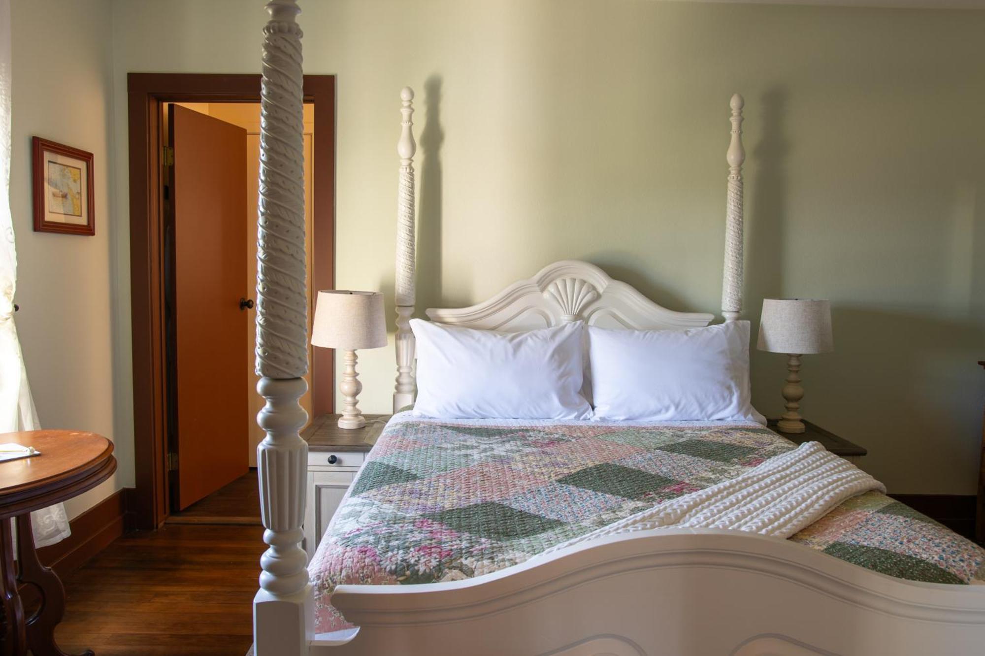 The Pearl Inn Bed And Breakfast Ilwaco 外观 照片