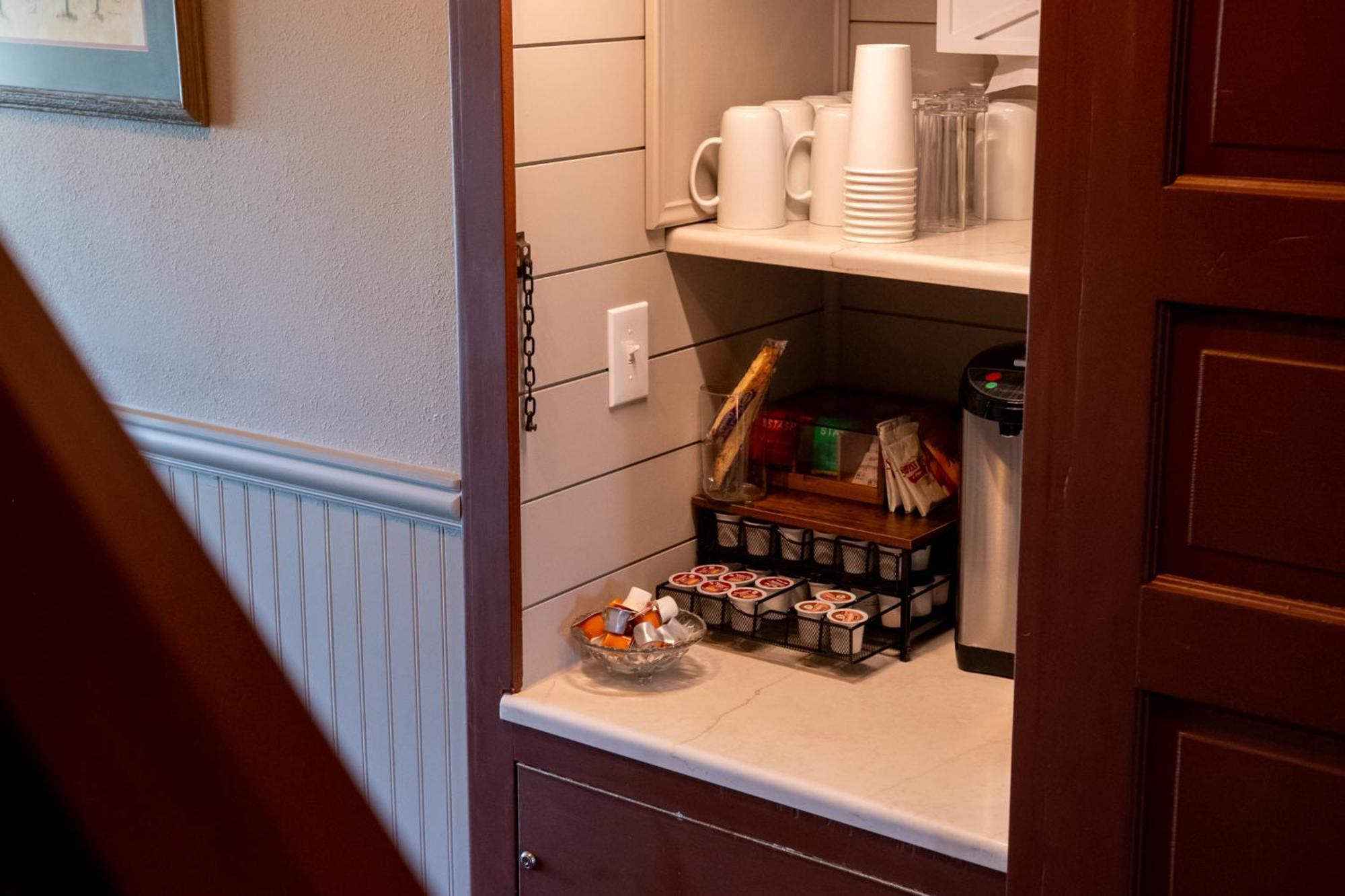 The Pearl Inn Bed And Breakfast Ilwaco 外观 照片